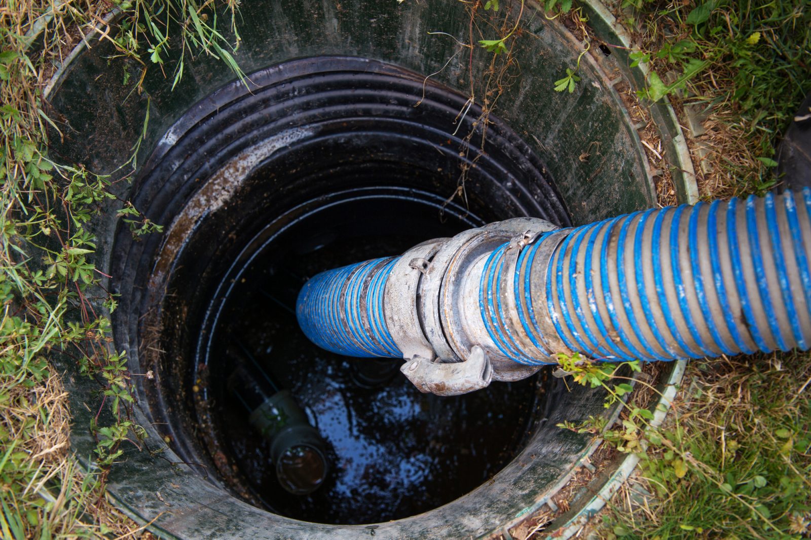 Astuces pour déboucher un WC raccordé à une fosse septique ? SOS — free download